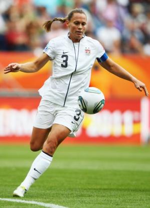 USA-11-NIKE-women-home-kit-white-white-white.JPG